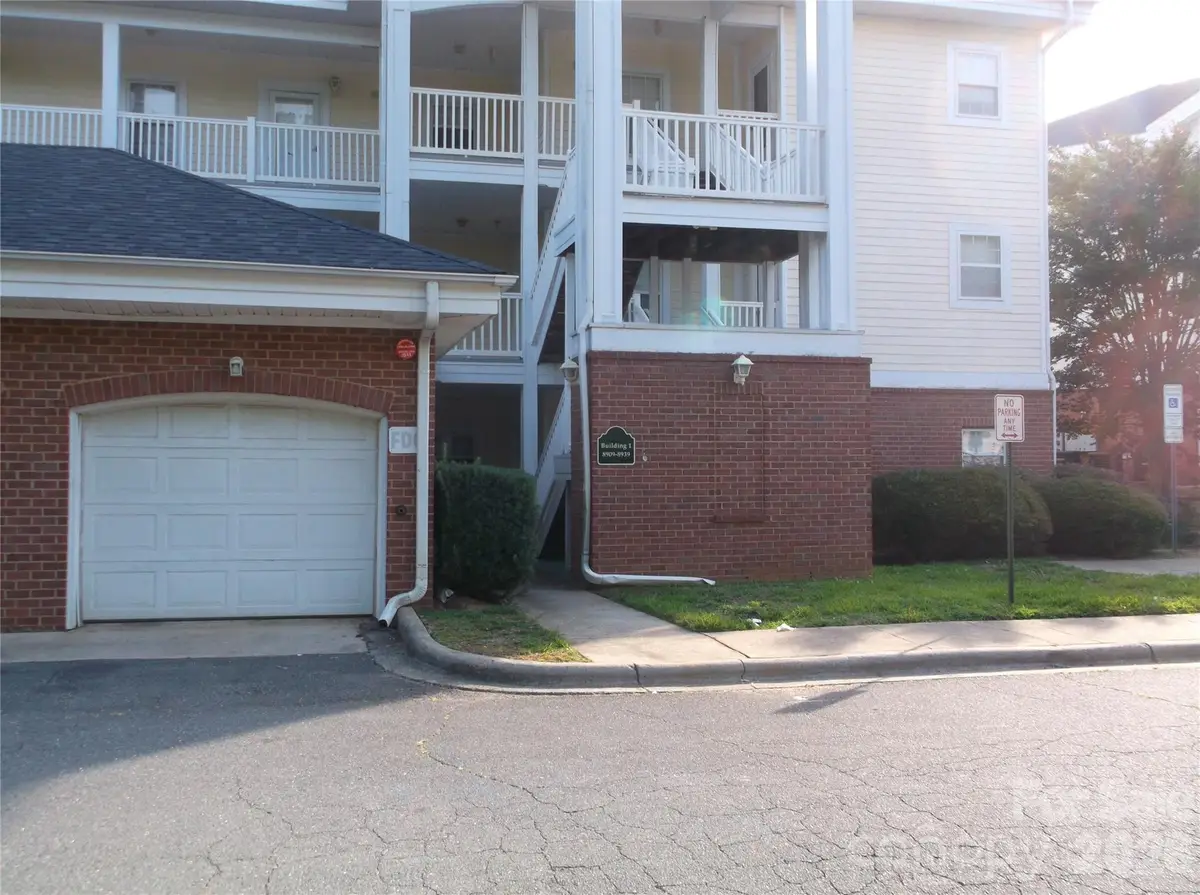 8927 Meadow Vista Road, Charlotte, NC 28213 - #1