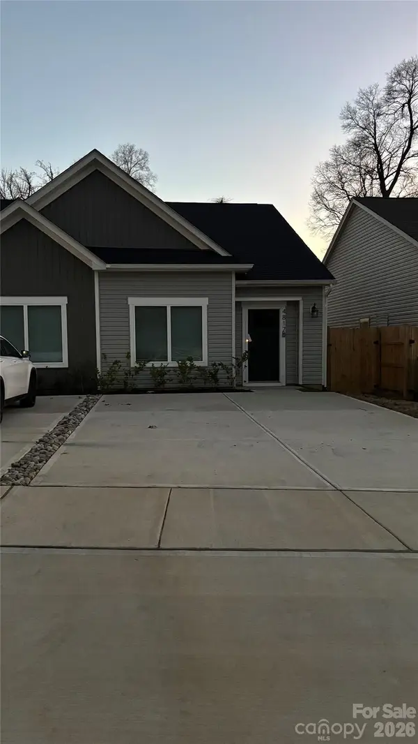 4817 Victoria Avenue, Charlotte, NC 28269