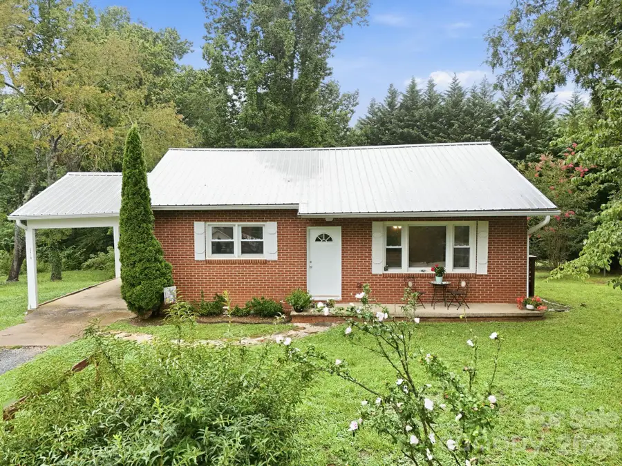 5418 Nix Creek Road, Marion, NC 28752 - #2
