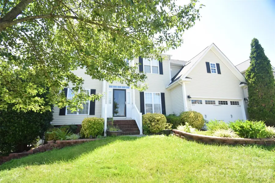 6629 Pattonsburg Drive, Charlotte, NC 28213 - #3