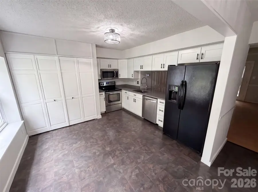 1500 Waybridge Lane, Charlotte, NC 28210 - #2