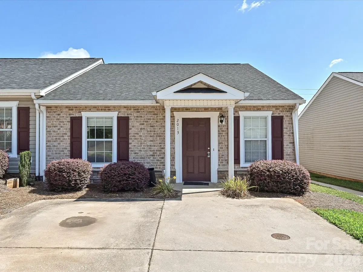 2013 Pin Oak Place, Cramerton, NC 28032 - #1
