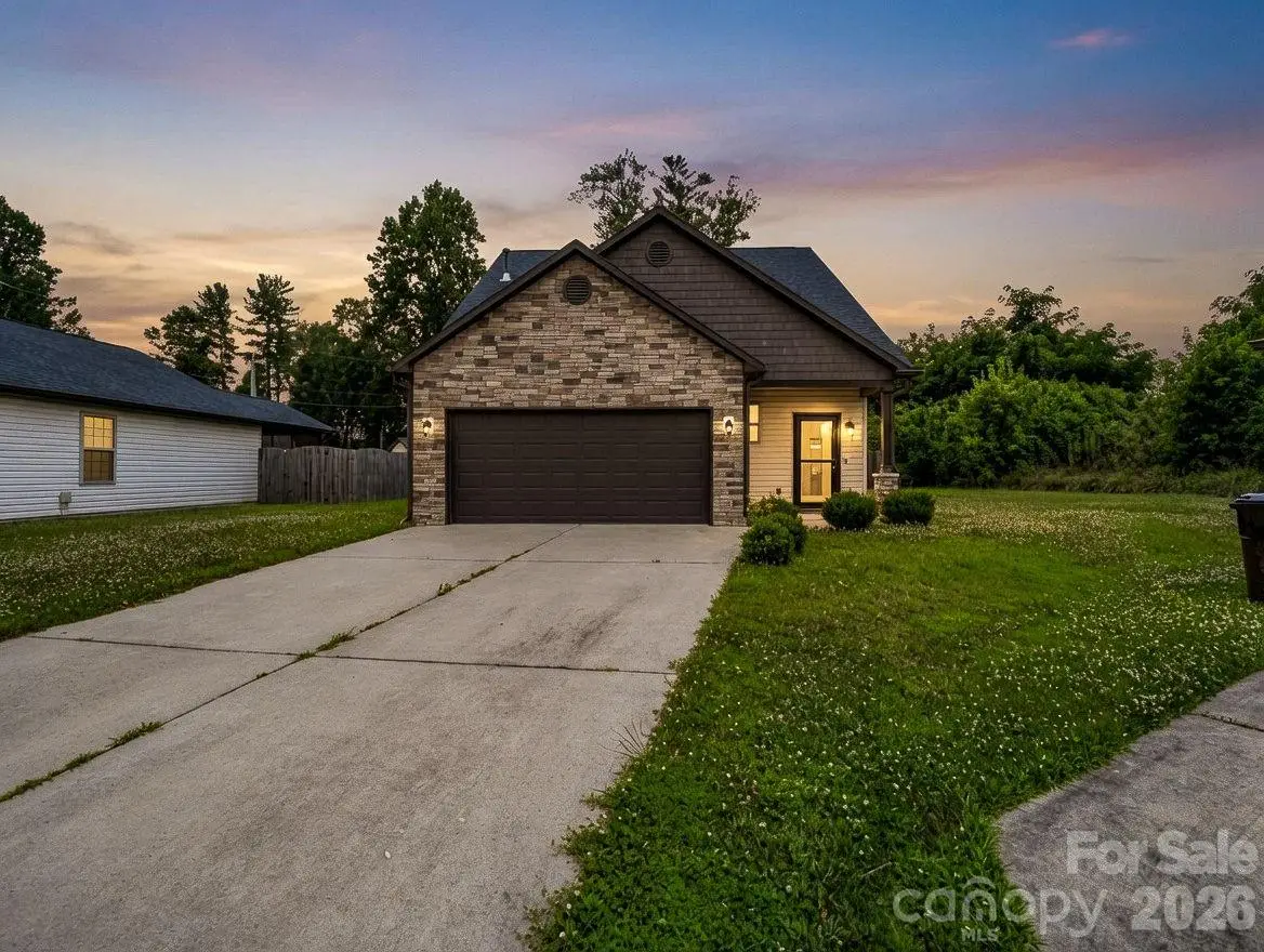 198 N River Road, Fletcher, NC 28732 - #1
