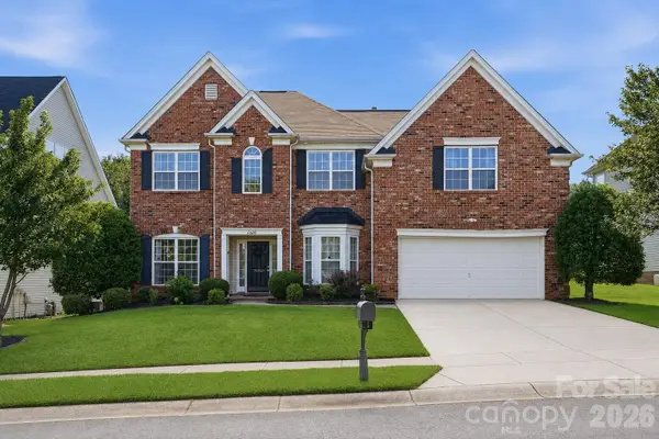 6226 Castlecove Road, Charlotte, NC 28278