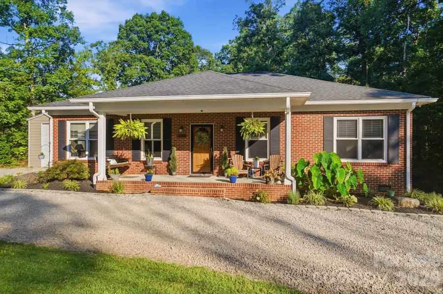 4739 Mountain Island Drive W, Charlotte, NC 28214 - #3