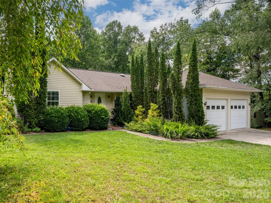 69 Mountain Ridge Lane, Fletcher, NC 28732 - #3