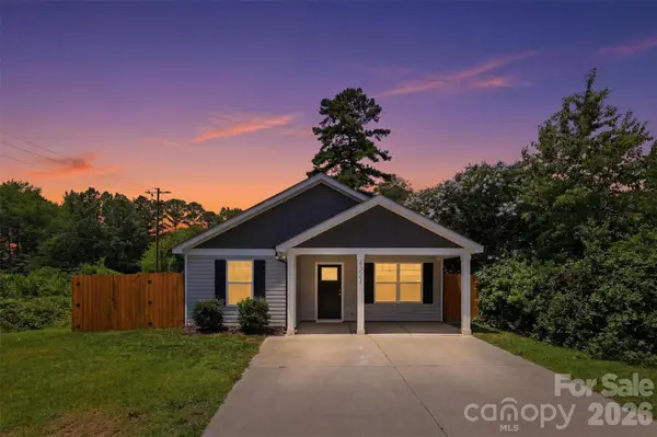 4221 E End Street, Charlotte, NC 28208