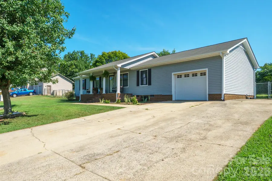 2384 Country Hollow Road, Conover, NC 28613 - #2
