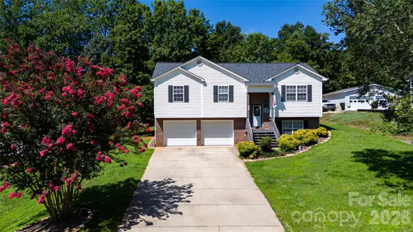 202 Raintree Lane, Morganton, NC 28655