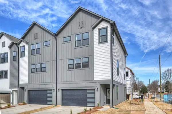 8031 Sansom Drive, Charlotte, NC 28213