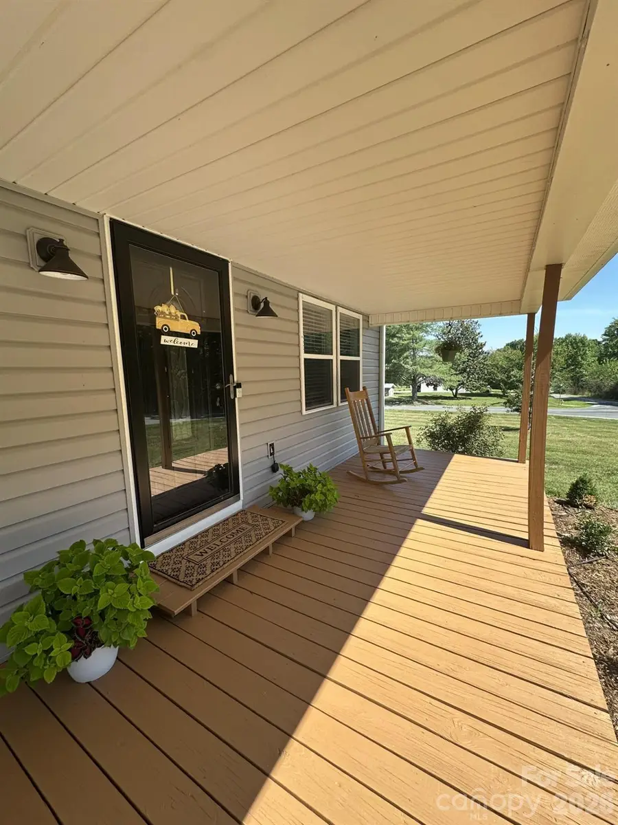 724 Johnson Farm Road, Hiddenite, NC 28636 - #2