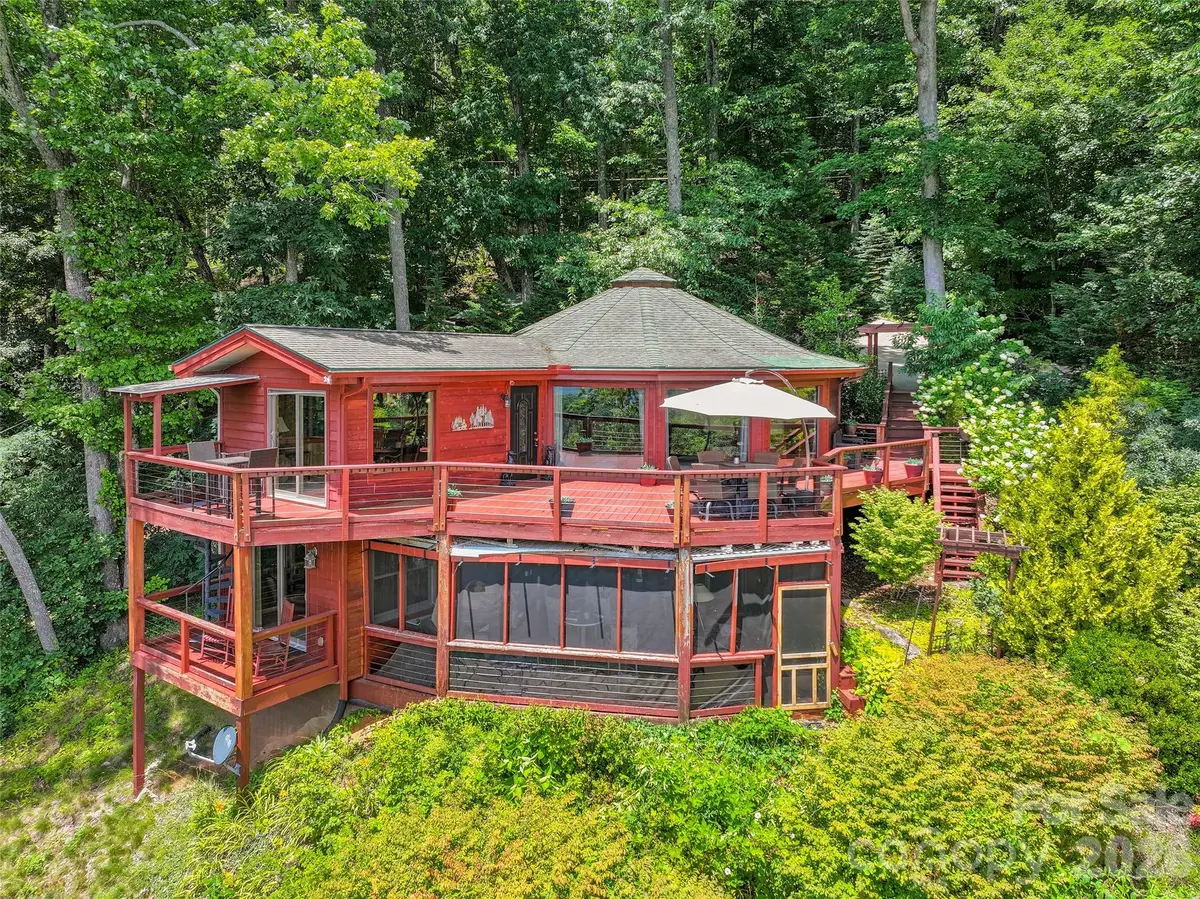 632 Dogwood Trail, Waynesville, NC 28786 - #1