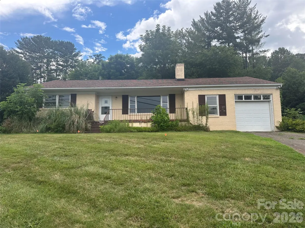 610 Enka Lake Road, Candler, NC 28715 - #1