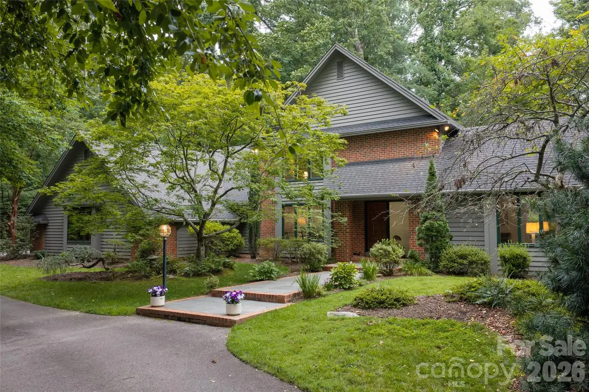 12 Stuyvesant Crescent, Asheville, NC 28803 - #1