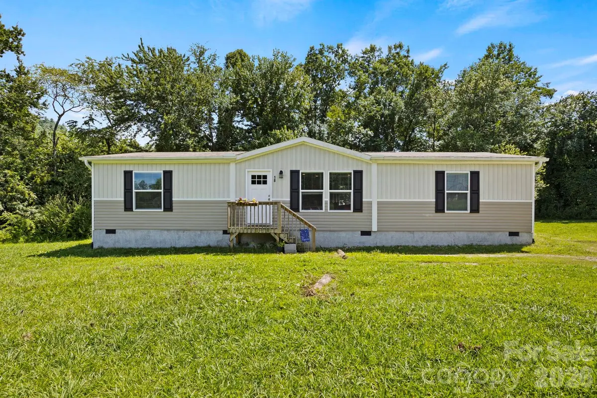 18 Moss Lane, Hendersonville, NC 28792 - #1