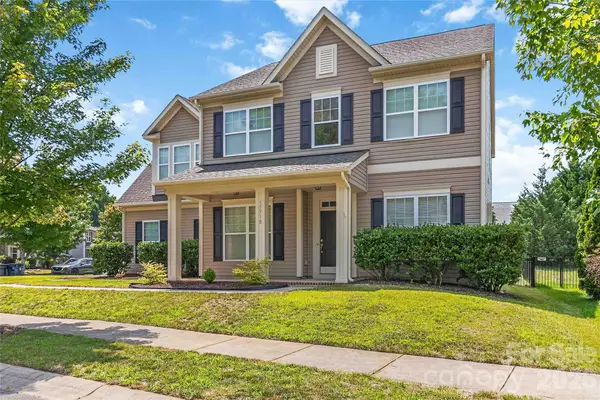 15718 Gallant Ridge Place, Huntersville, NC 28078