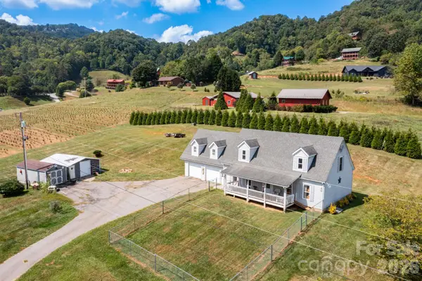 378 Yates Cove Road, Waynesville, NC 28785