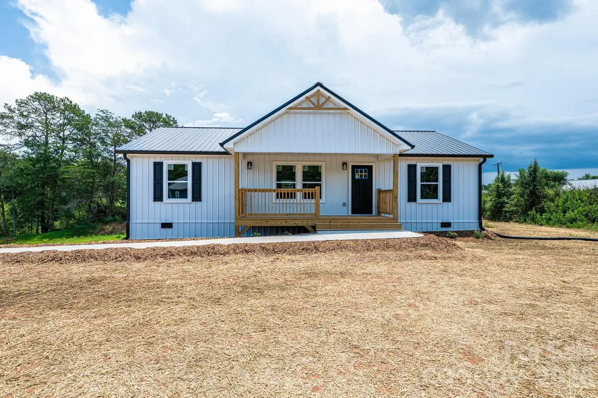 112 Dove Street Sw, Lenoir, NC 28645 - #1