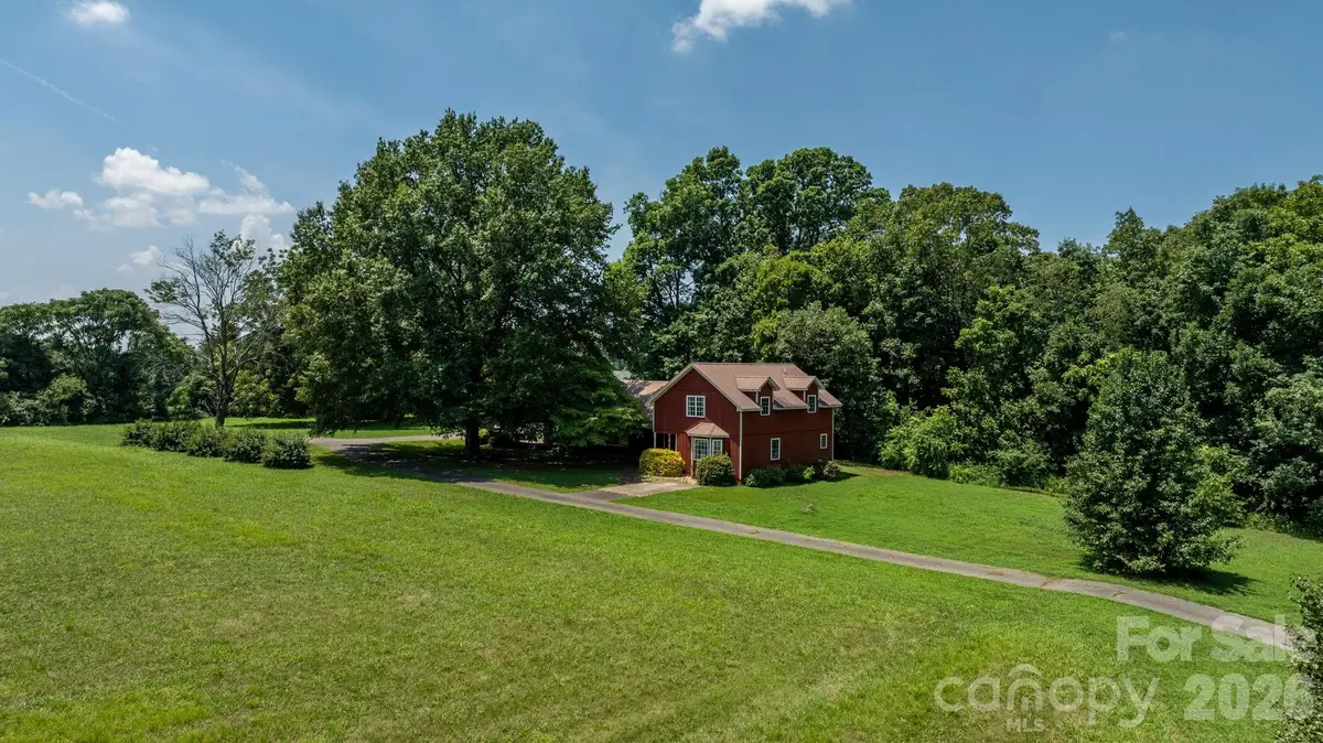 2097 Hermit Trail, Newton, NC 28658 - #1