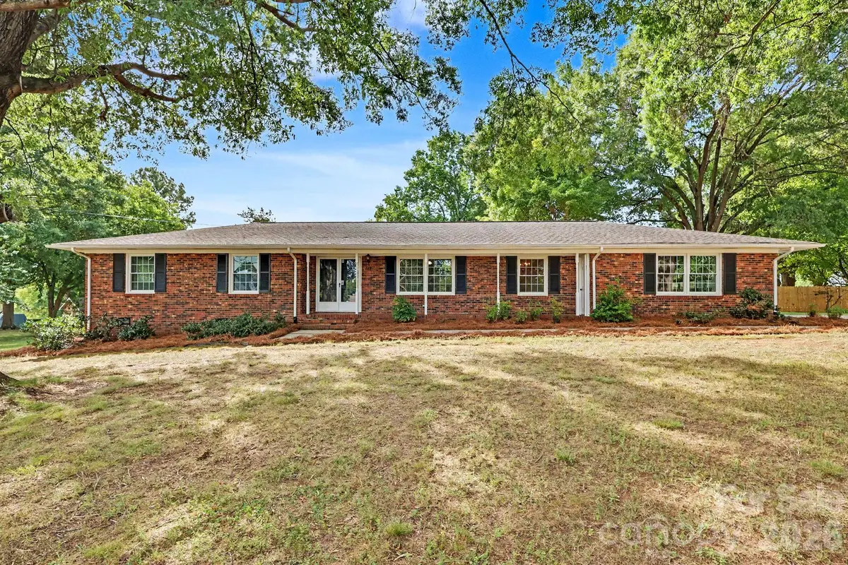 425 Valhalla Drive, Harrisburg, NC 28075 - #1