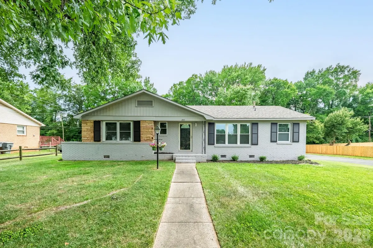 2917 Dalecrest Drive, Charlotte, NC 28269 - #1