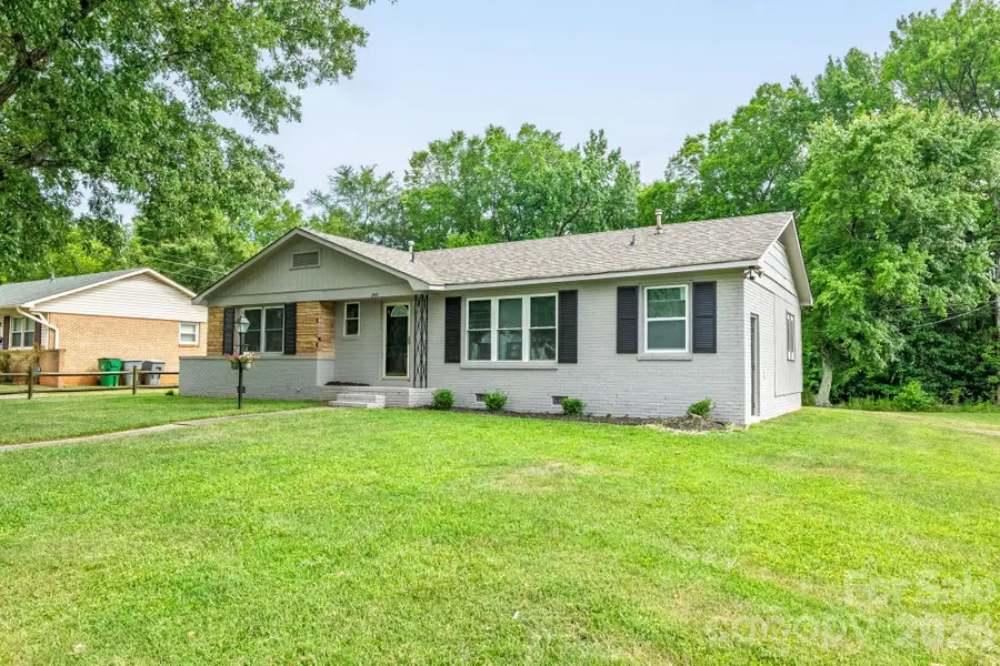 2917 Dalecrest Drive, Charlotte, NC 28269 - #3