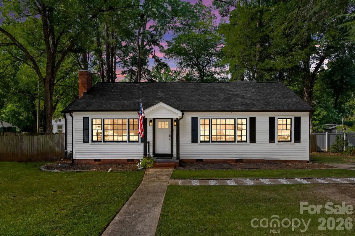 350 Jefferson Street E, York, SC 29745 - #1