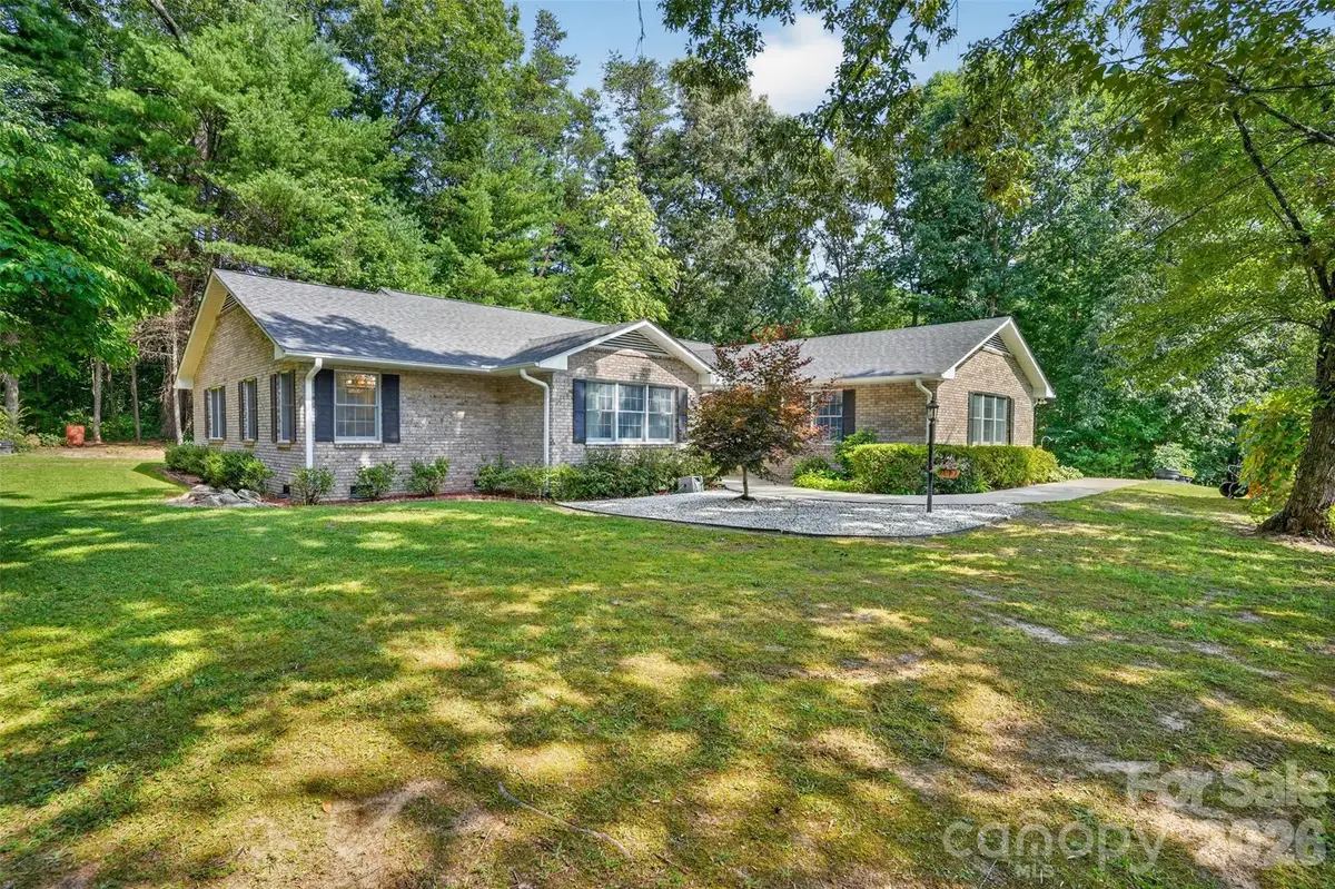 227 Sean Way, Hendersonville, NC 28792 - #1