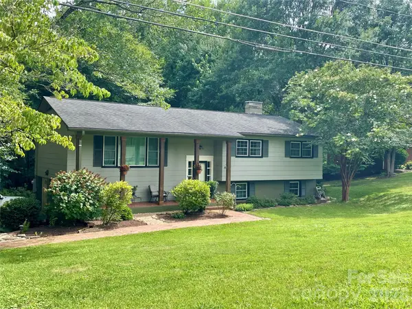 267 25th Avenue Nw, Hickory, NC 28601