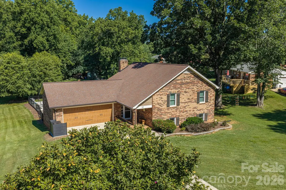 389 Caprice Circle, Lincolnton, NC 28092 - #1