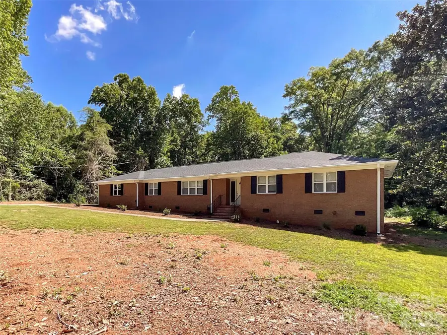 6728 Lakeside Drive, Charlotte, NC 28215 - #2