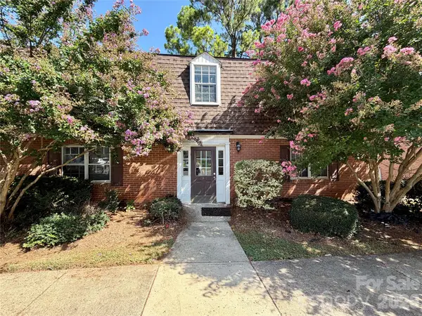5805 Hunting Ridge Lane #J, Charlotte, NC 28212