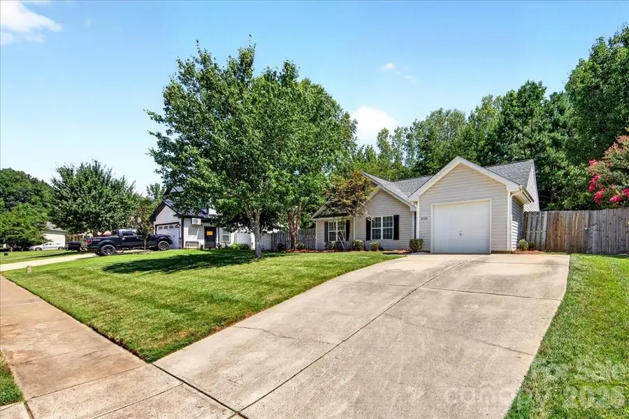 8732 Brookstead Meadow Court, Charlotte, NC 28215 - #2