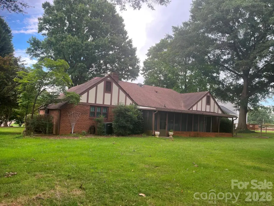 348 Hillsboro Road, Taylorsville, NC 28681 - #2