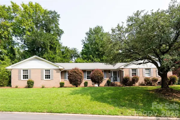 171 Suburban Avenue Ne, Concord, NC 28025