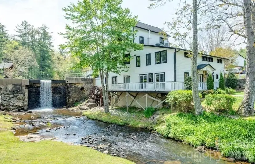 1150 W Blue Ridge Road, Flat Rock, NC 28731 - #1