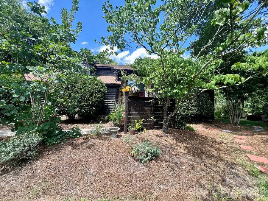 200 Foxlair Court, Matthews, NC 28105 - #3