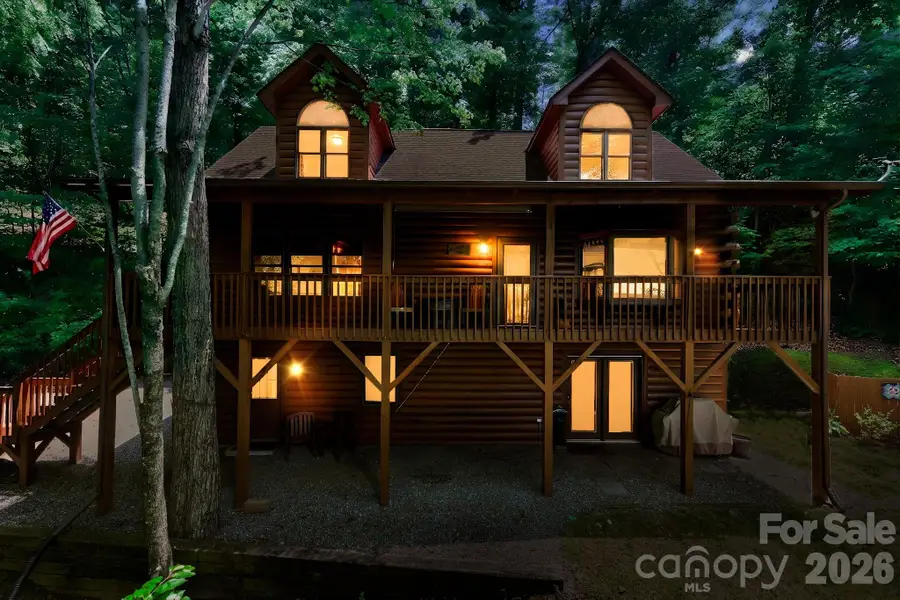 394 Hickory Drive, Waynesville, NC 28786 - #2
