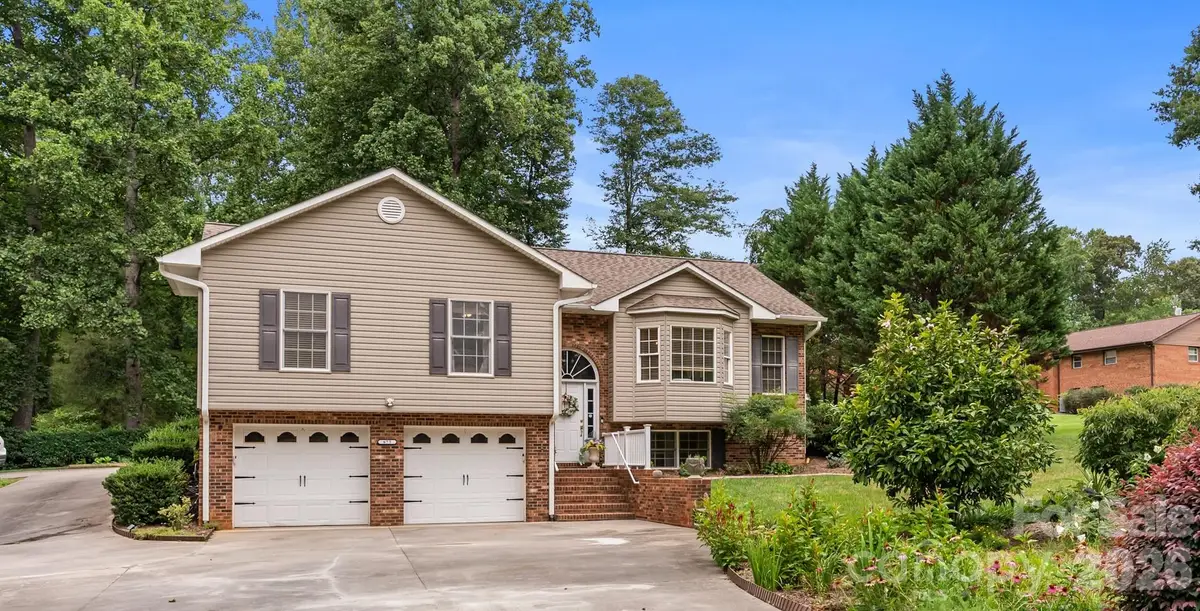 675 Country Club Road, Wilkesboro, NC 28697 - #1