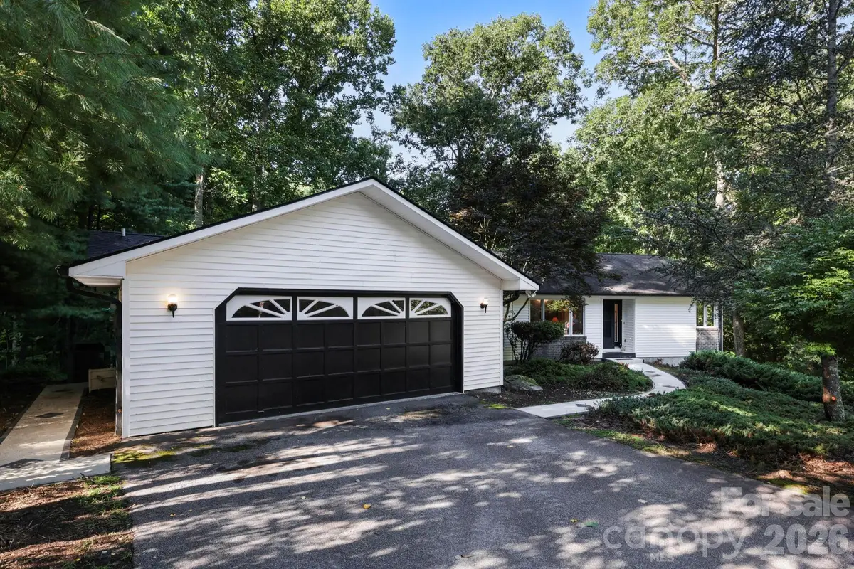 18 E Rosewood Trail, Hendersonville, NC 28739 - #1