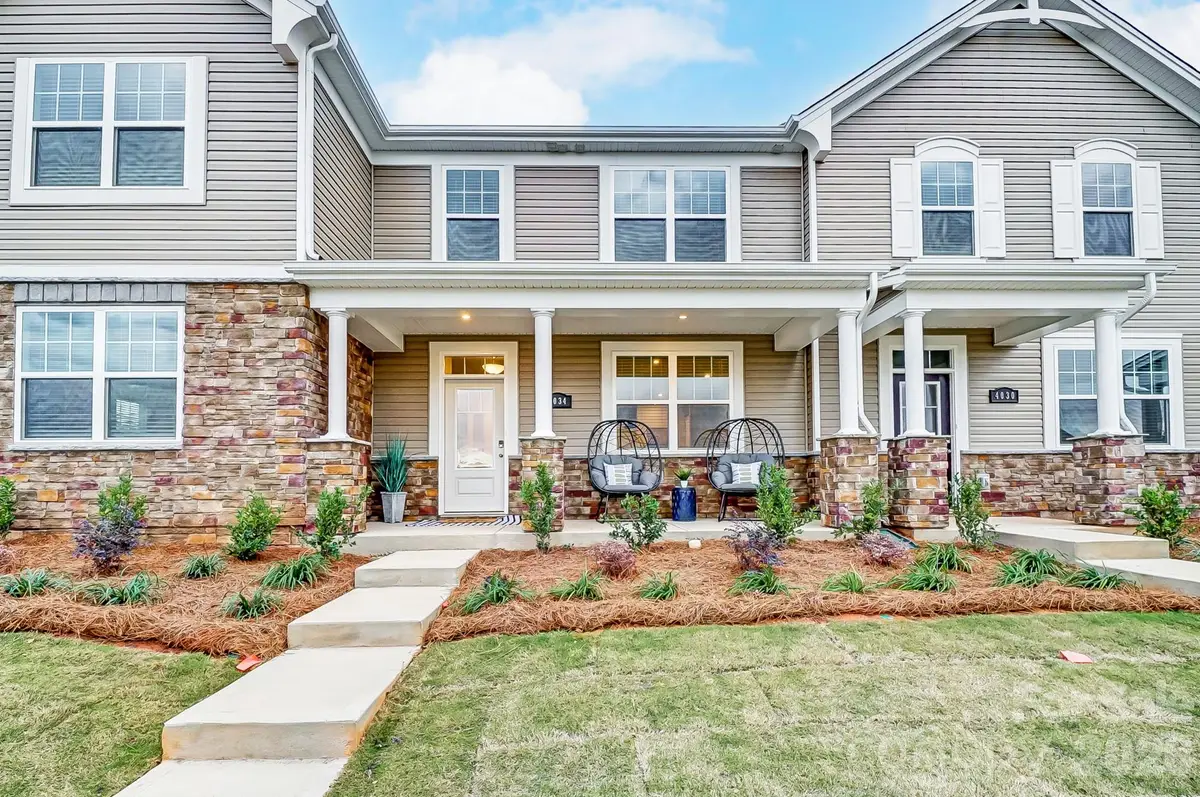 5217 Wyes Oak Lane, Charlotte, NC 28269 - #1