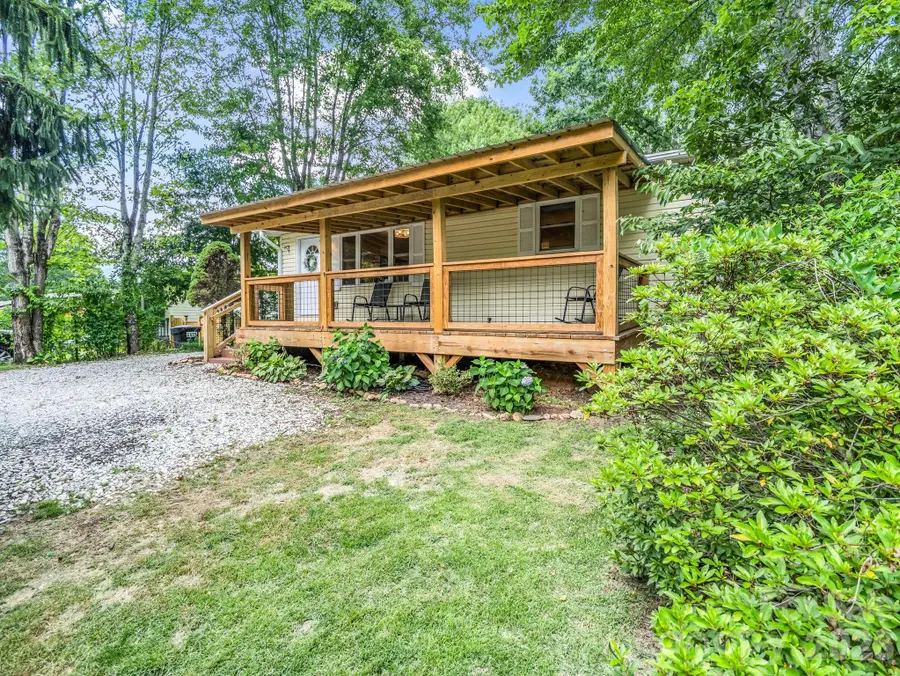 407 Hiawassee Avenue, Black Mountain, NC 28711 - #2
