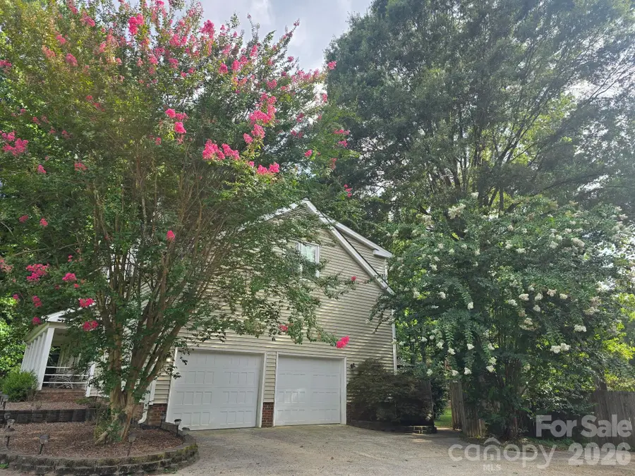 115 Valley Glen Drive, Waxhaw, NC 28173 - #2