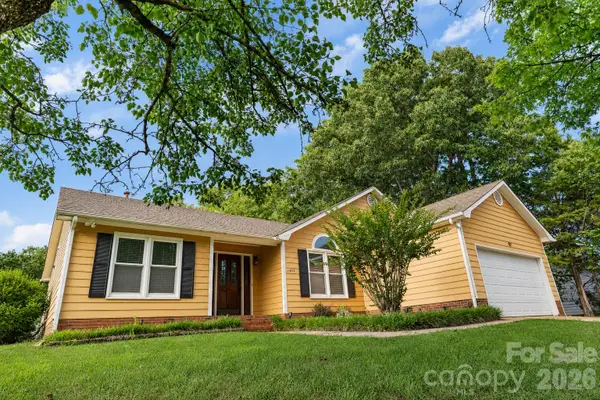 11513 Waterflower Lane, Charlotte, NC 28262