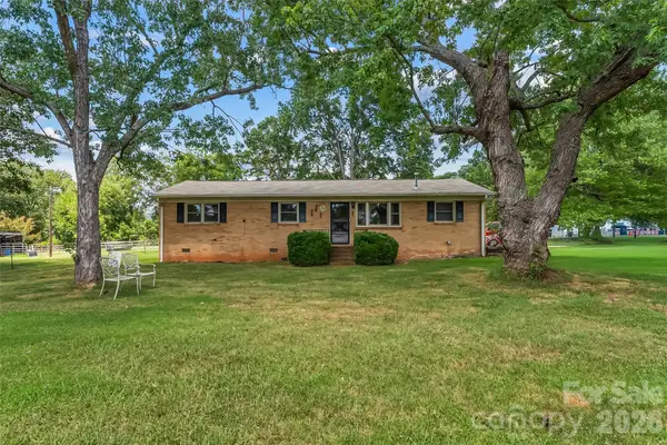 315 Windwood Drive, Bessemer City, NC 28016