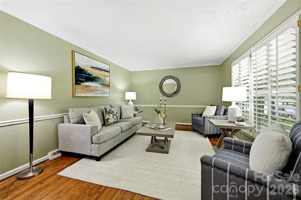 2308 Knickerbocker Drive, Charlotte, NC 28212