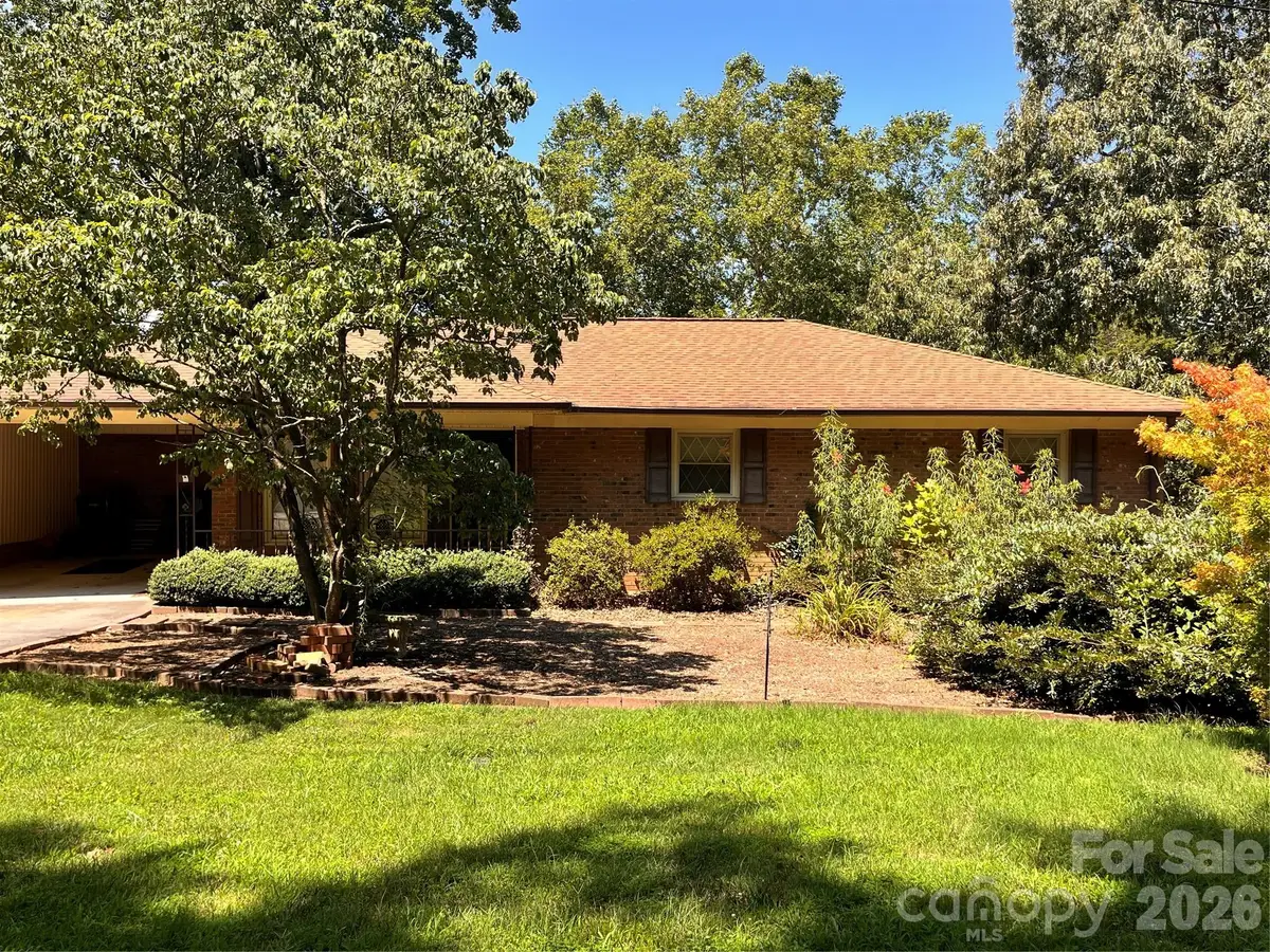 410 Thompson Street S, Stanley, NC 28164 - #1