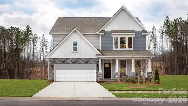 112 Rhuidean Court, Troutman, NC 28166