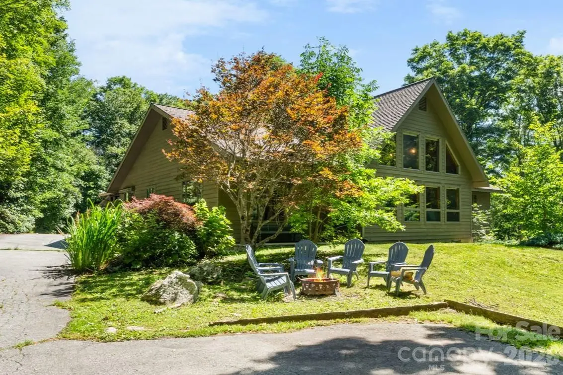 126 Rock Ledge Lane, Sugar Mountain, NC 28604 - #1