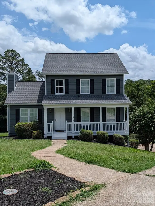 5519 Winding Oak Drive #34, Hickory, NC 28602
